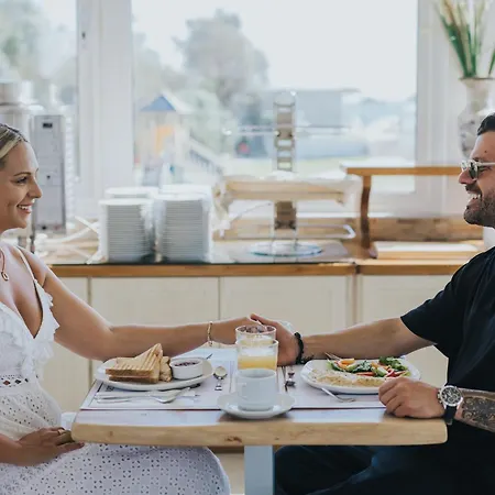 ホテル Aegean Palace