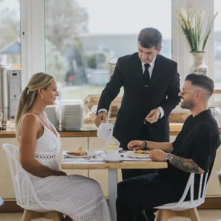 ホテル Aegean Palace Maragkas